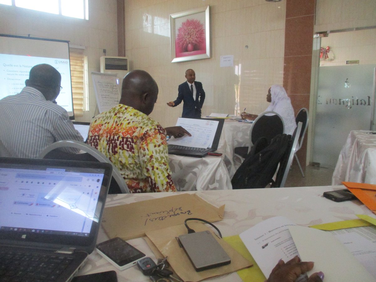 C'était avec beaucoup d'enthousiasme que j'ai facilité cet #Atelier de formation sur la Gestion d'entreprise et Accès au Financement au profit des Prestataires des Soins de Santé Privés au Bénin. 
#RenforcementCapacités.  #PV #Training