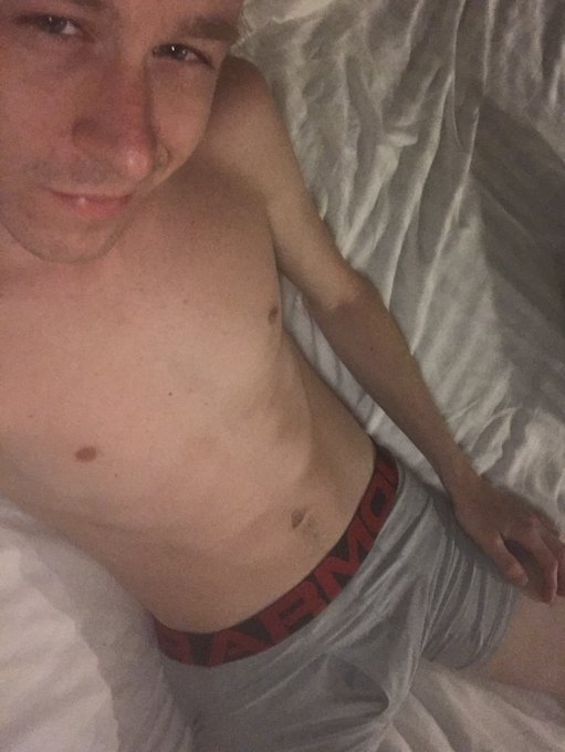 Getting ready for bed https://t.co/yDgEjzpGg7<a href="/tag/mvsales"class="tags"><span>#mvsales</span></a><a href="/tag/mvboys"class="tags"><span>#mvboys</span></a>