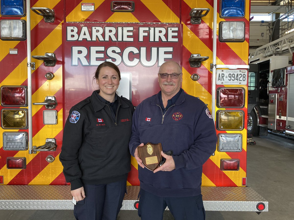MainprizeCory's tweet photo. Special day for us at  @Barrie_Fire and @cityofbarrie Captain Kovacs is working his last shift the same day his daughter Alana is working her first.  Dad is looking proud.  

Congratulations to both of you! https://t.co/W1xU3000WI