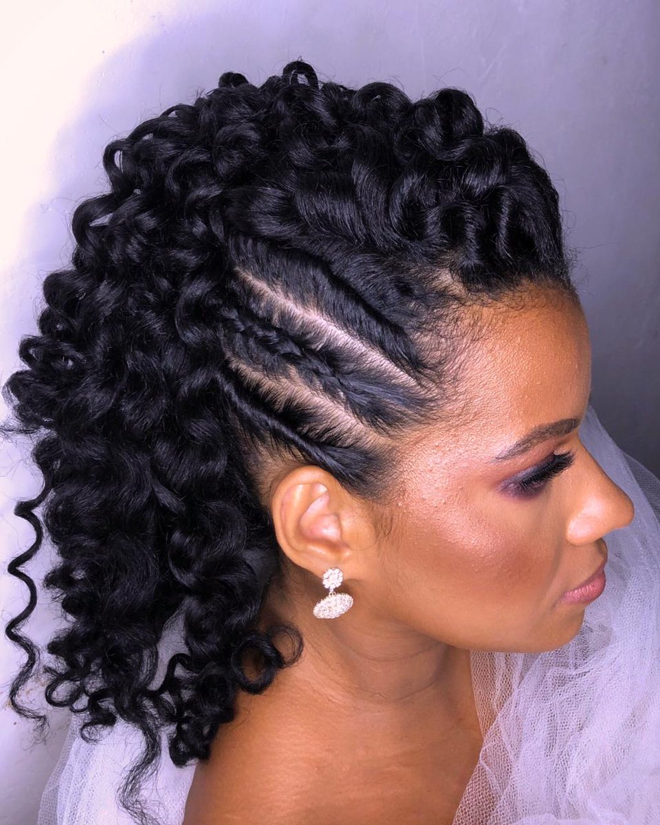 Erica47176012's tweet photo. #Makeprofissional
#DiadeNoiva
@MicheleReispied https://t.co/vM83gDQMgJ