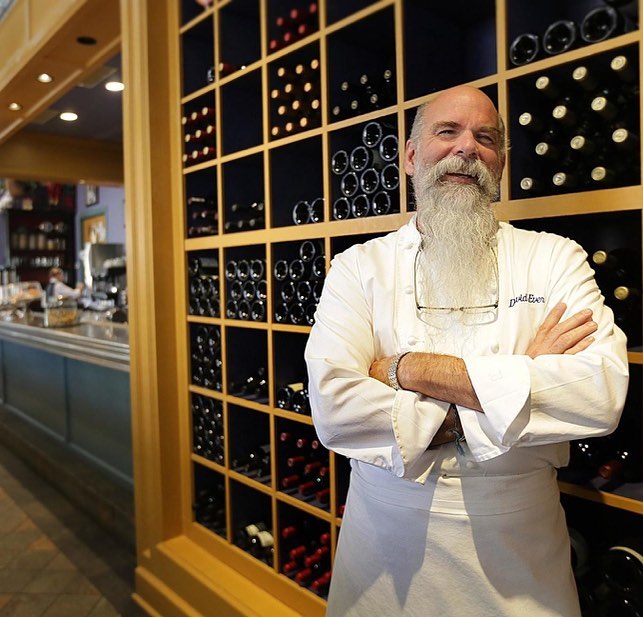 On #NationalMomandPopBusinessOwnersDay we are so thankful for our amazing community!

&amp; a huge thank you to the Chef that shows us what it means to be a small business owner- thank you for the countless hours, always being on call &amp; of course for the delicious food! 

#DineSmall