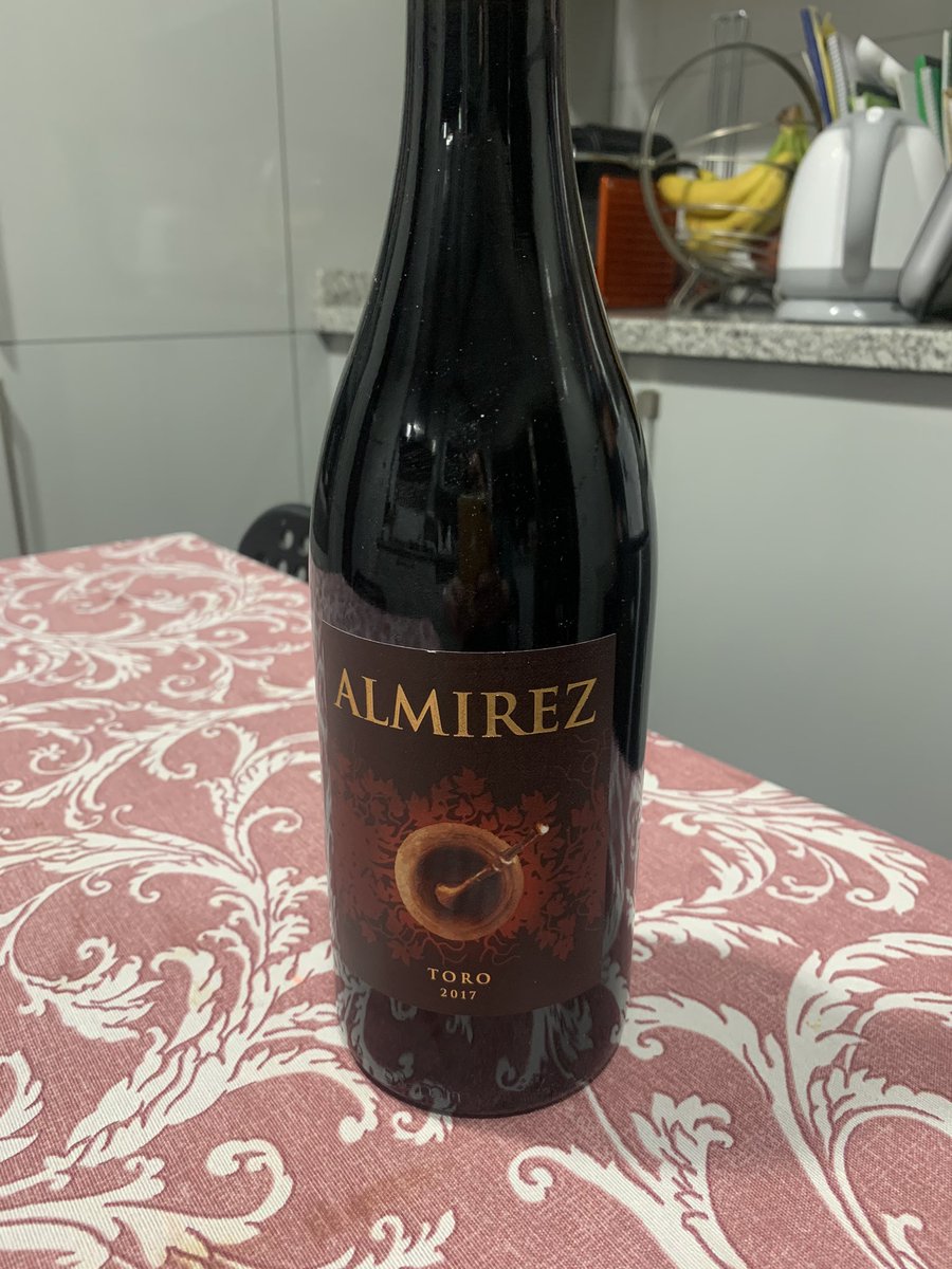 natalia_velilla's tweet photo. Pues #ElVinoDelLunes es un clásico que no defrauda. #Almirez de #Toro. A por él! https://t.co/1W6JgcrvYt