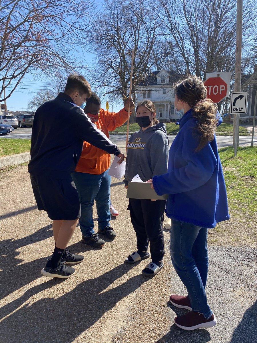 TheRealMrsBo82's tweet photo. Proving similarity in triangles @BuekerMiddle Using measures of heights and shadows we found our partners height by using equivalent ratios. #ThatWindThough #SunshineDay https://t.co/03UrxwVRwz