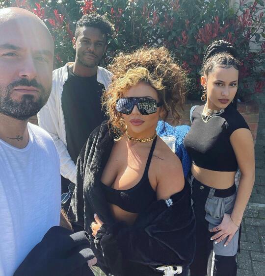 Jesy Nelson tweet media