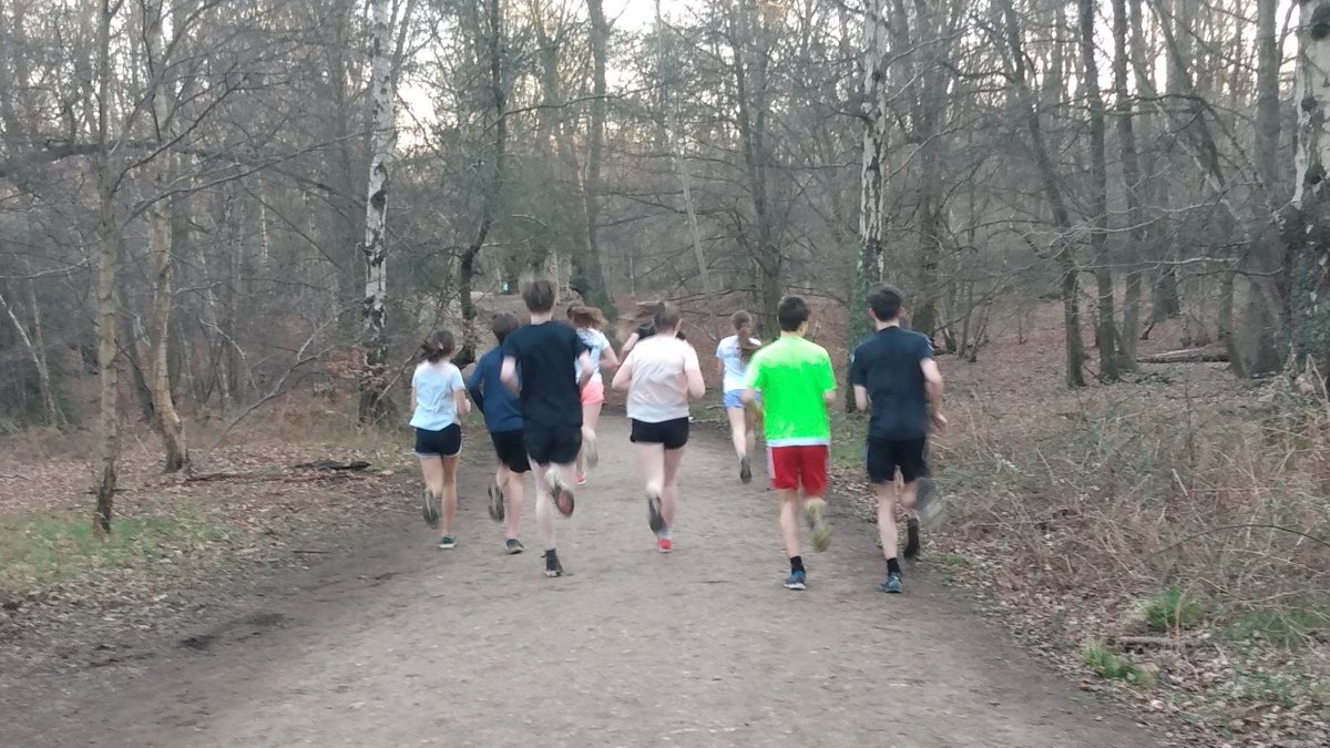 BigfootRunning's tweet photo. Fantastic to be out with my junior group this evening, its been a long three months of training alone

None of the group has given up or dropped out in the last year. They got back in the groove. It was great to see them rolling along as a pack tonight

#gettingbettertogether https://t.co/U4FM4Z9inQ