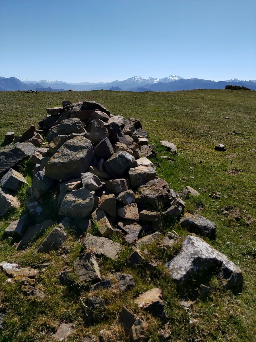 gmauseva's tweet photo. Alguna foto más de la salida de este pasado domingo:
#GMauseva  #montaña #senderismo #senderismoasturias #alpinismo #trekking #hiking
#grupodemontañaoviedo #oviedo #asturias 
#cordilleracantabrica  #paisajes #primavera https://t.co/vBHp3I1MLH