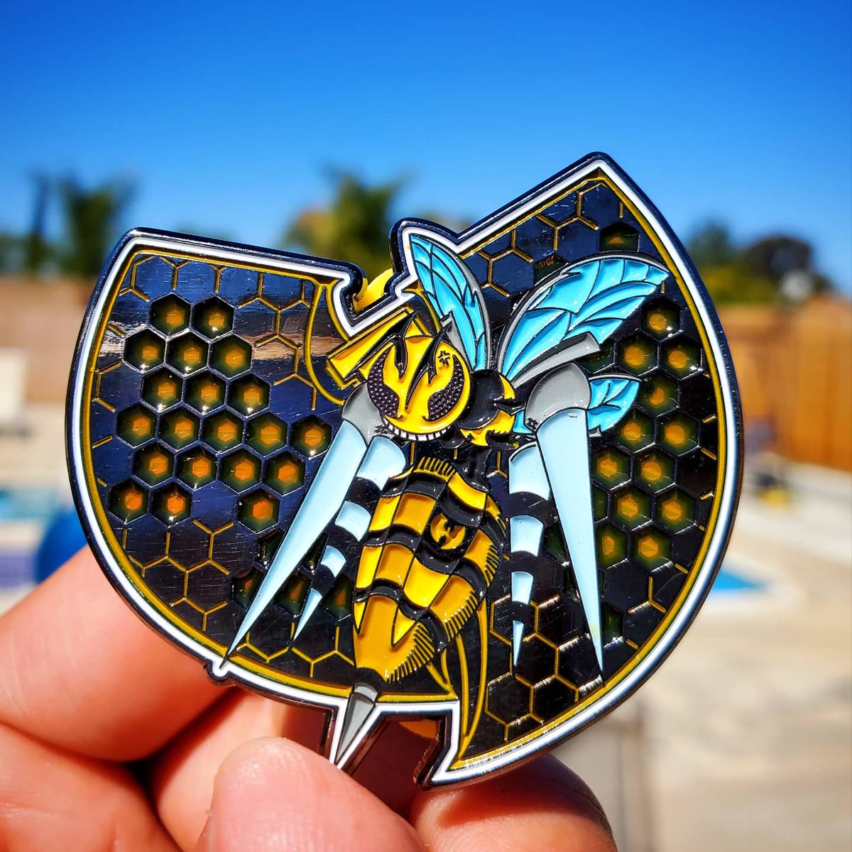 Mischief_pins's tweet photo. 🚨 WU TANG KILLER BEE DRILL is live 
🐝2 inch soft enamel W/ 🐝Transparent Glass! 🐝🐝
🐝 #Cream #CashRulesEverythingAroundMe #wutang #wutangclan #wutangforever 
#hiphopmusic #hiphopculture #killerbees #pokémon #megabeedrill #beedrill #bugpokemon #gottacatchemall #pindrop https://t.co/Du0P2RvRPn