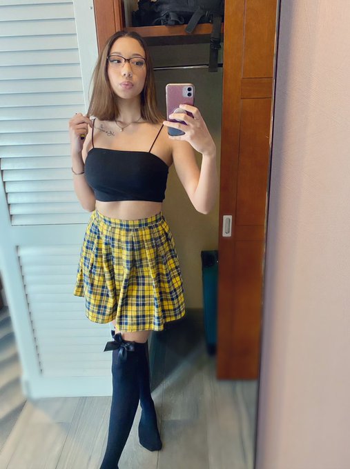 We all love a slutty schoolgirl don&rsquo;t we?💘🌸 🍭🎀  come see more ⬇️  * https://t.co/MASIdBDpsF  (^-^) #asiangirl<a href="/tag/kawaii"class="tags"><span>#kawaii</span></a><a href="/tag/filipino"class="tags"><span>#filipino</span></a><a href="/tag/asiangirl"class="tags"><span>#asiangirl</span></a>