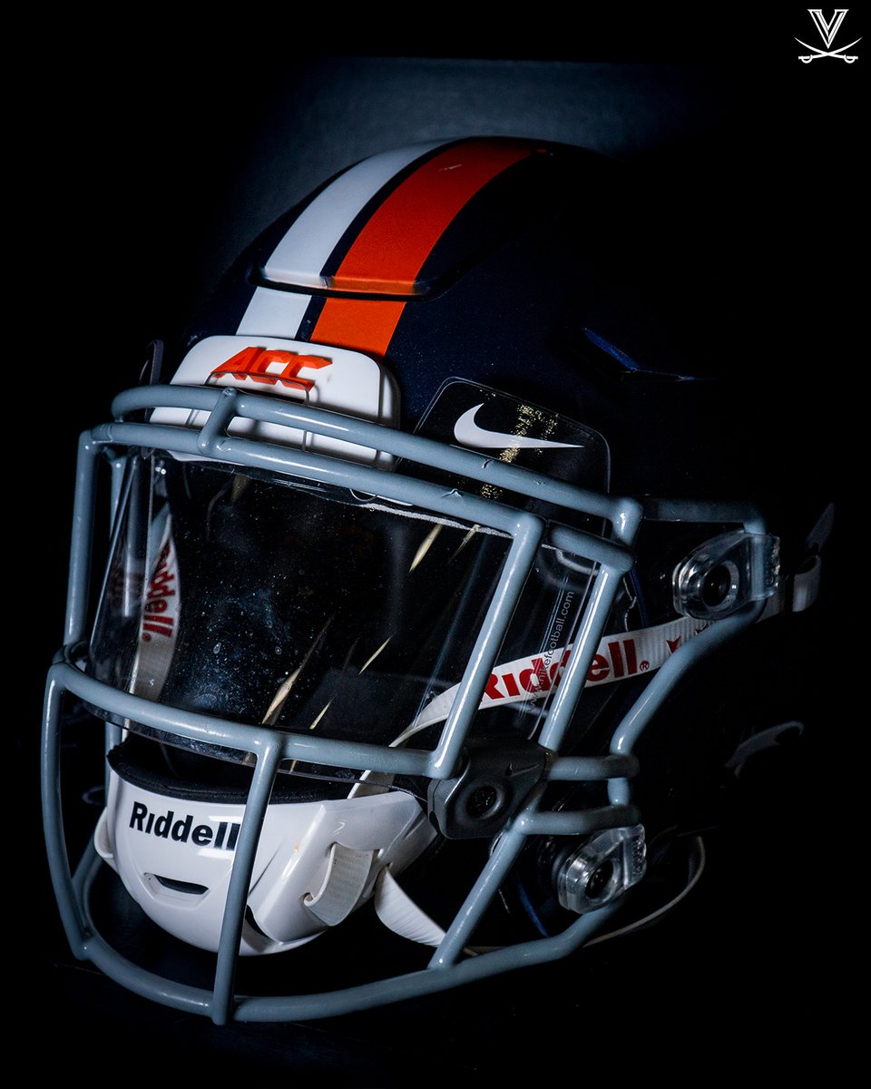 UVAFootball's tweet photo. Soon ⌛️

#GoHoos | #THEStandard https://t.co/uMZRGlB4Wm