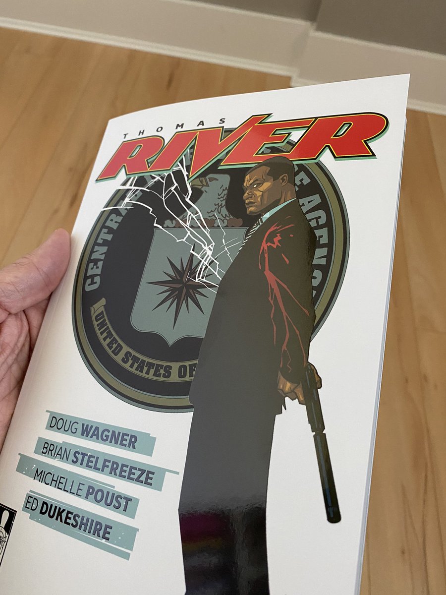 DrewSavage's tweet photo. There’s a lot of shine on this book! Thank you, @Stelfreeze @12GaugeComics - looking forward to reading #ThomasRiver tonight. https://t.co/dk5YTrwk4W
