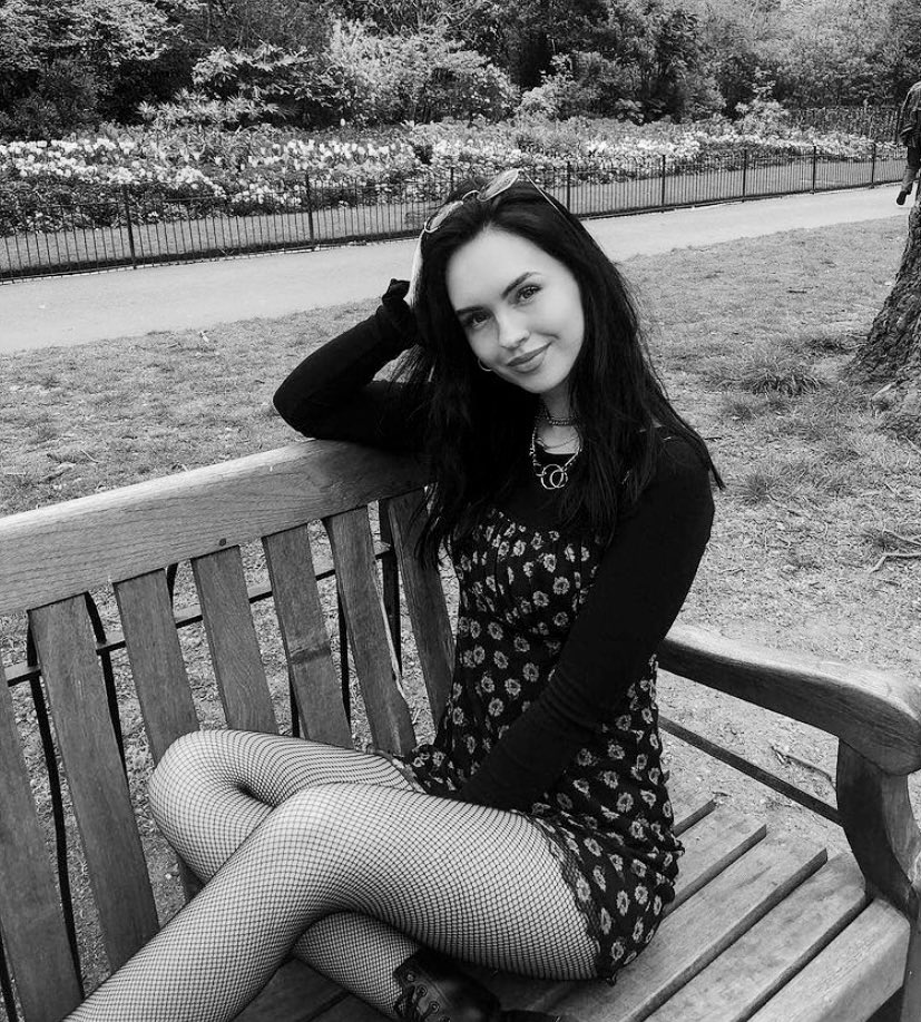 Tired eyes are the death of me. 🌻