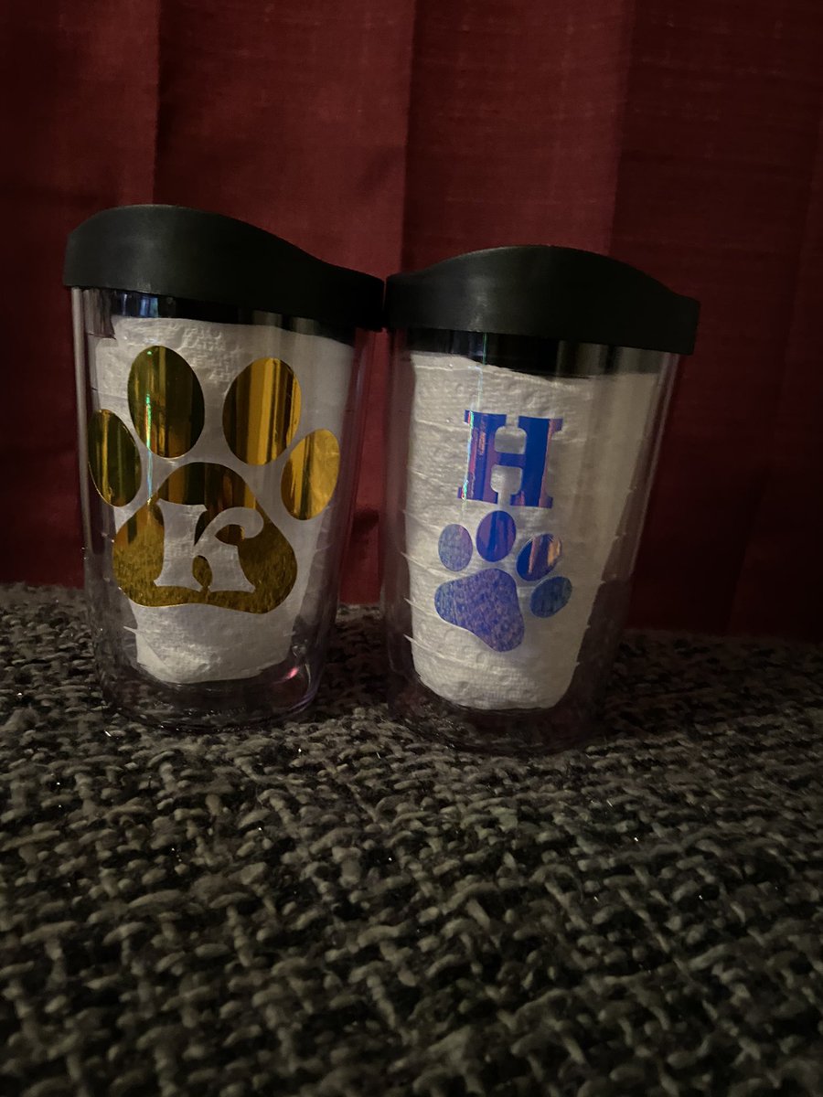 Wylde__Flower's tweet photo. A couple more cute tumblers for a coworker. If you would like a custom cup, mug, tumbler, or glass done message me! I usually charge $10 per cup. #tumbler #customtumbler #vinyl #customvinyl #cksmolcraft #cksmolcrafts #smallbusiness https://t.co/Gn98WcwcHE