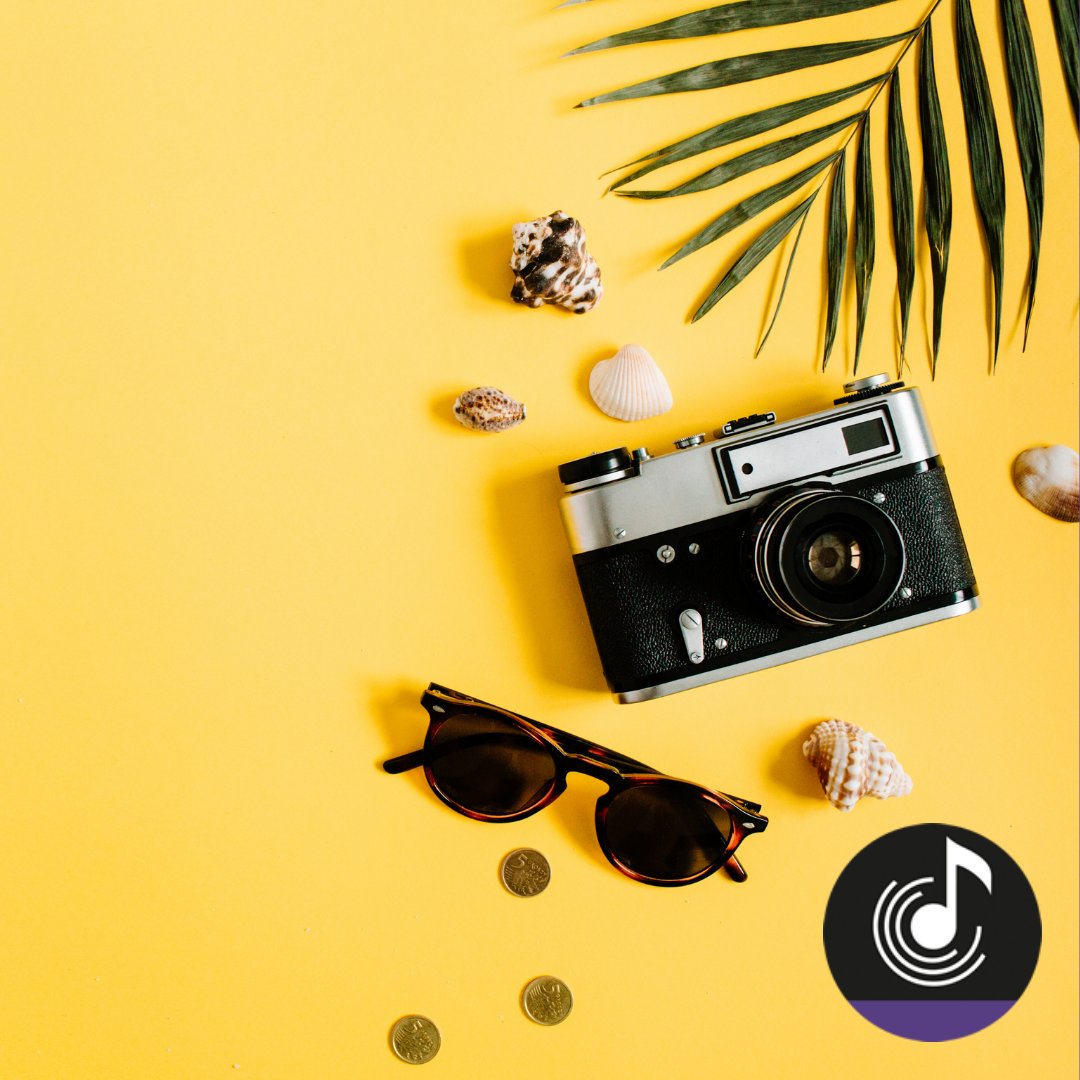 PackSmartGroup's tweet image. Are you thinking ahead to summer?

What is your go to summer song that completely puts you in the mood for sunshine and BBQ’s?

#PackSmart📦
