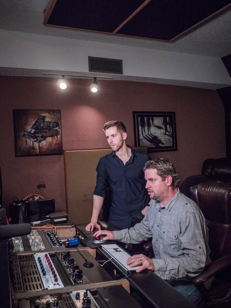 CharlieDeCarlo7's tweet image. If I were to give one piece of unsolicited advice to my fellow musicians, hire a producer who you trust and who you believe understands your vision. Like any successful company in the history of business, every artist/ band needs a team. #musicindustry #music