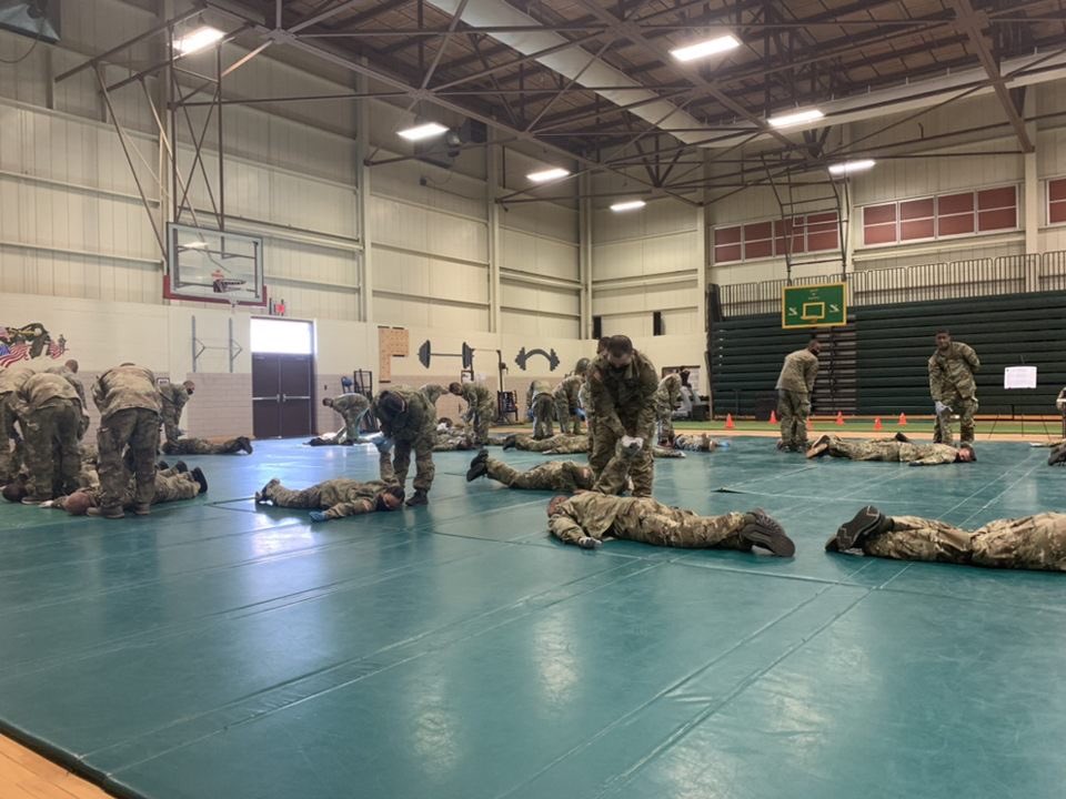 B795Bulldogs's tweet photo. Another busy day of training for your future #MPs. #Bulldogs are learning that they have extremely important jobs to do as they must #assist #protect #defend their fellow service members, family members, and DoD Civilians. @USArmyMPCorps @G7_795_MP #1stresponders #LEprofessionals https://t.co/JstpPU0StP