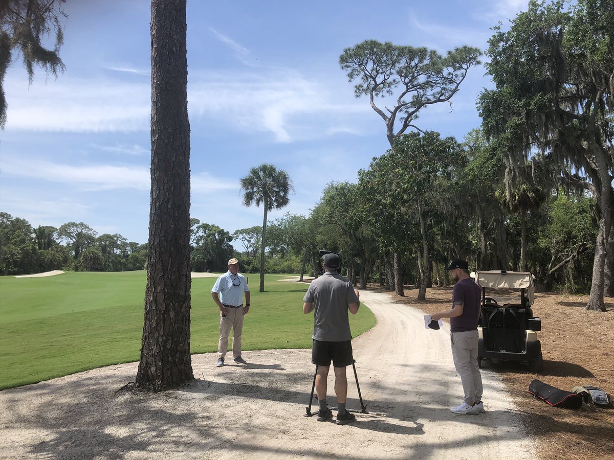 AndysTurf's tweet photo. Great shoot with Erin Stevens and the team at @CoralCreekClub1 today, highlighting his success using innovations from @BASFTurf_us, before, during and beyond a major renovation. Stay tuned for more details at https://t.co/gjvCrznVcY this summer. #tryeasier #wecreatechemistry https://t.co/Ri8olTCkH8