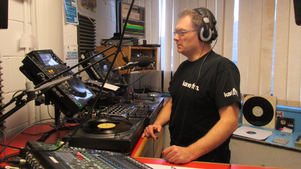 ColinsCuts's tweet photo. #Remixes on #ColinsCuts #270
include
#Maps by #TheOtherTwo
#Probe by #AircrashBureau
#Rozalla by #DirtyDisco
#SoftCell by #DJHell

@KaneFM
#103point7 &amp; https://t.co/D6WxwRIf0O
7-9am (yes, the morning! UK times)
Tuesday 30Mar21

#DiscoverAndRemember #266
▶️https://t.co/lT6csOWtFZ https://t.co/aMd3G4vANw