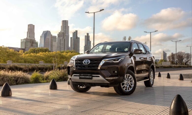 PeruTuning's tweet image. Este nuevo modelo destaca por tener un diseño más sofisticado y moderno, además de la versatilidad que le otorga un gran desempeño tanto en ciudad como en terrenos off road

👉 zcu.io/MpW5