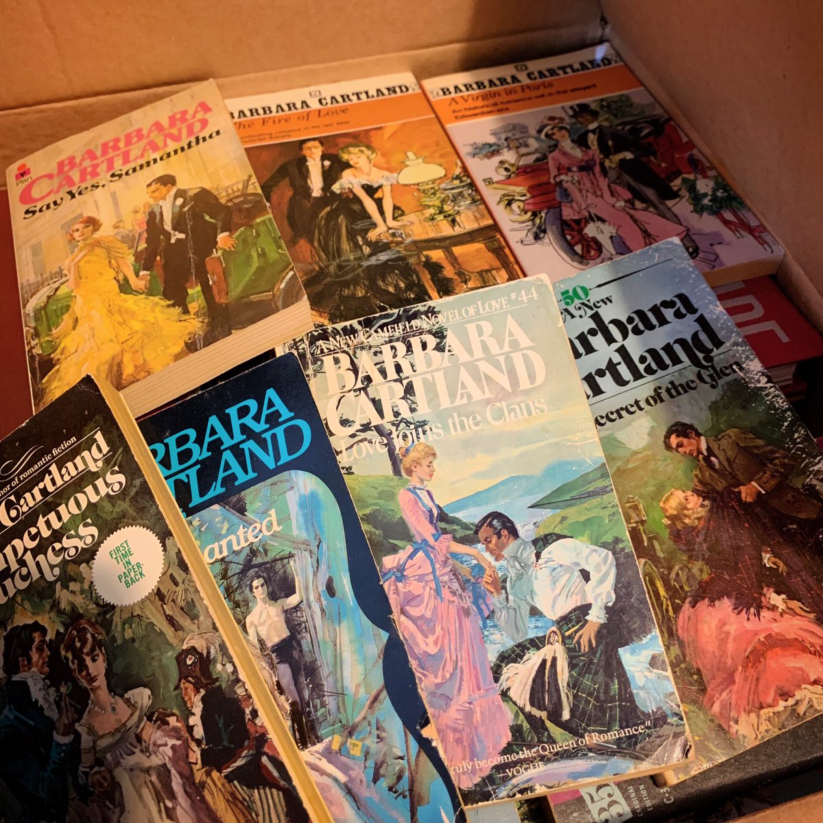 JMorgynWhite's tweet photo. 😻 Look what I dug up 💐 
Sorting books in the garage archives
📚📚📚#barbaracartland #RomanceReaders https://t.co/3jj1pRVnps