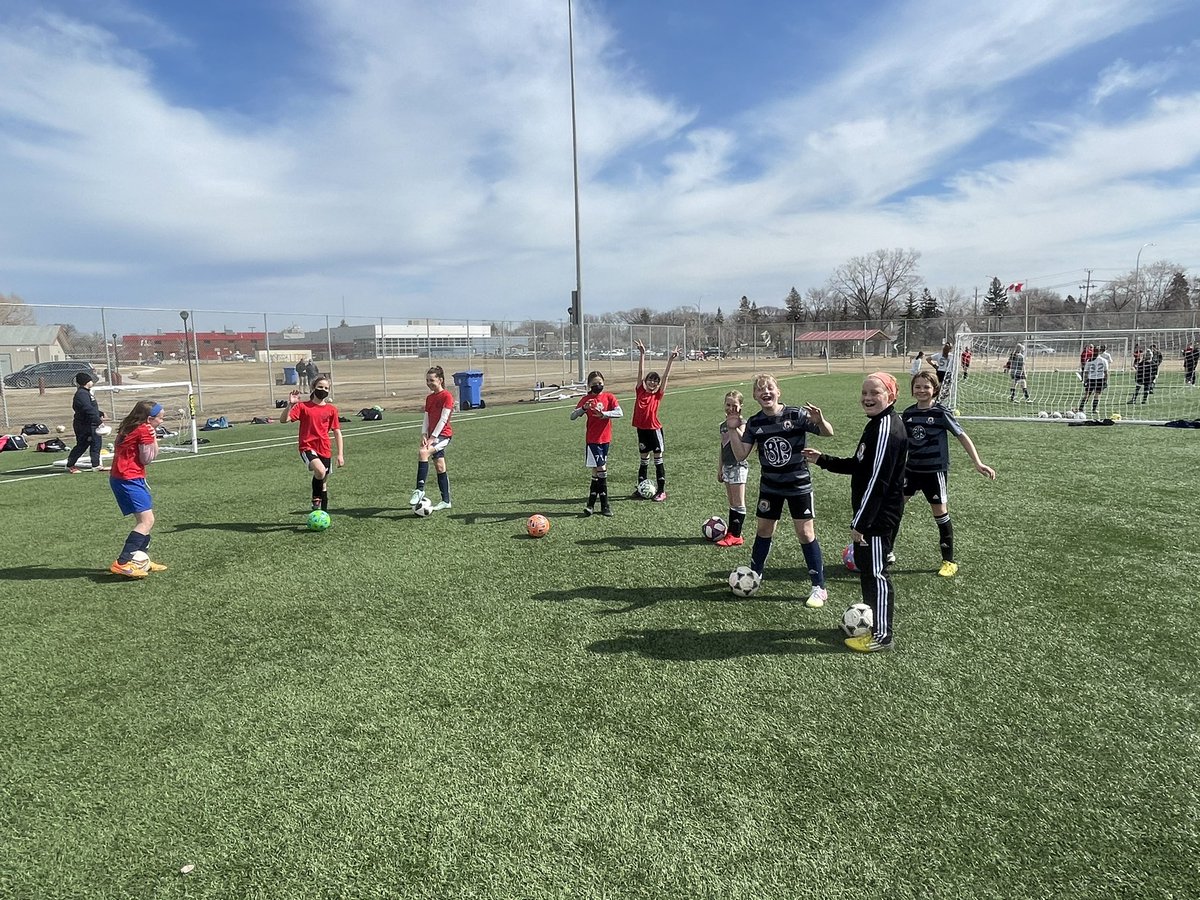 BonivitalSC's tweet photo. Was such a great first day at the BVSC Spring camp. We truly have some great kids within the club. Look forward to seeing you all on Wednesday for day 2 ! #BVSC #bonivitalsoccer #soccer #springbreak @ManitobaSoccer @WpgSoccer https://t.co/Lm5XCJZzQ0
