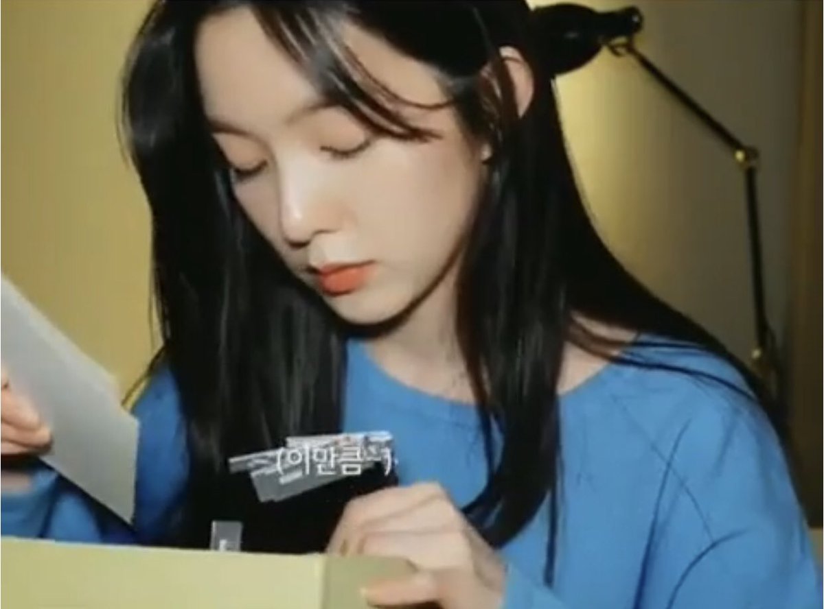 irenes_badger's tweet photo. Happy birthday to this beautiful baeby!!!🐰❤️❤️❤️❤️
#HappyIreneDay https://t.co/yU3eoxEsVv