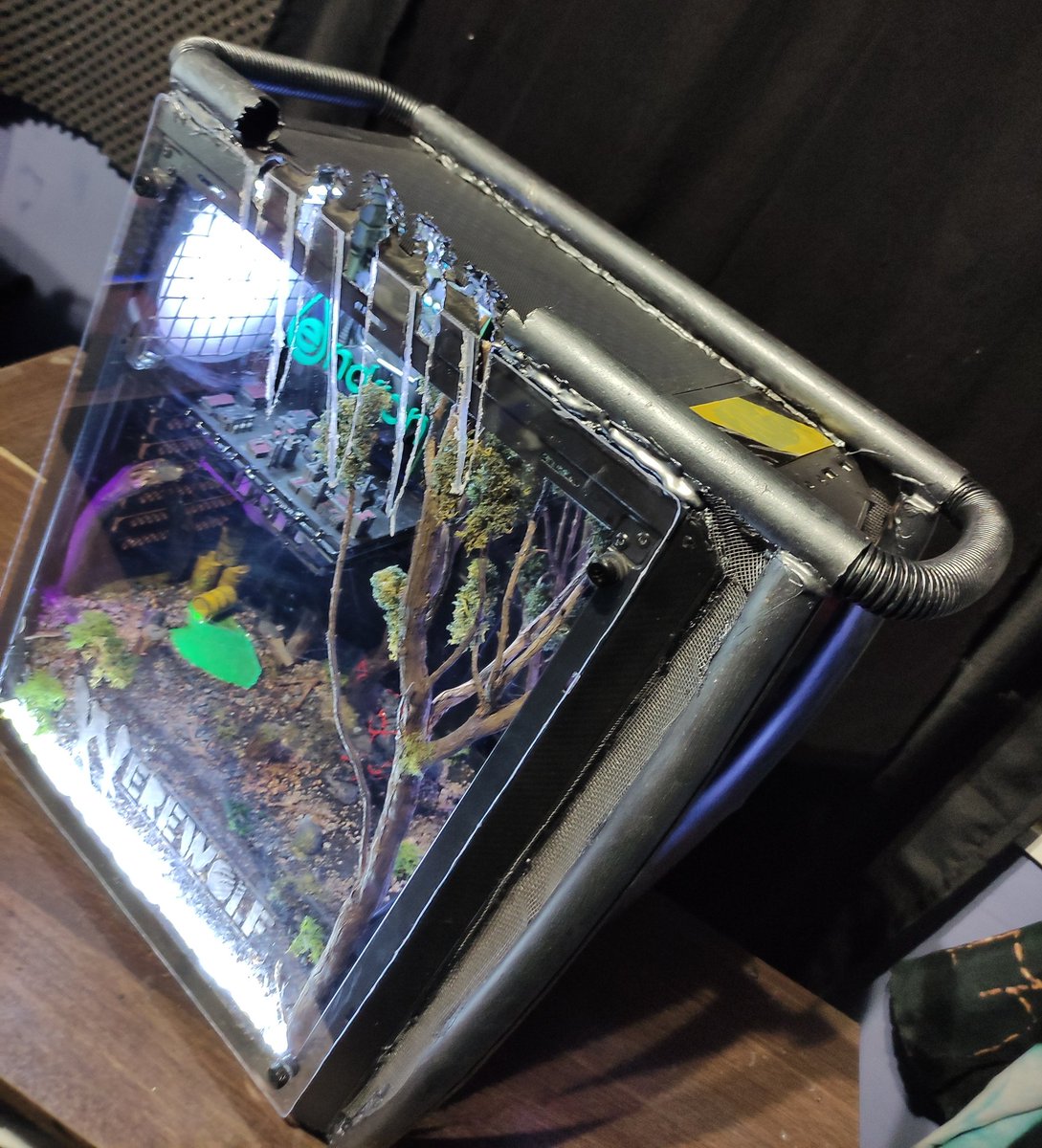 JaviRockandFuck's tweet photo. Hi!!! This is my last mod...... WEREWOLF PC Mod
I Hope you like it 🌙🐺🐺🐺
Box By @AEROCOOL_
@WerewolfVGAME @CyanideStudio @NacongamingES @AerocoolGlobal https://t.co/GwIBhcTg5f