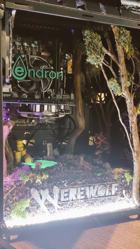 JaviRockandFuck's tweet photo. Hi!!! This is my last mod...... WEREWOLF PC Mod
I Hope you like it 🌙🐺🐺🐺
Box By @AEROCOOL_
@WerewolfVGAME @CyanideStudio @NacongamingES @AerocoolGlobal https://t.co/GwIBhcTg5f