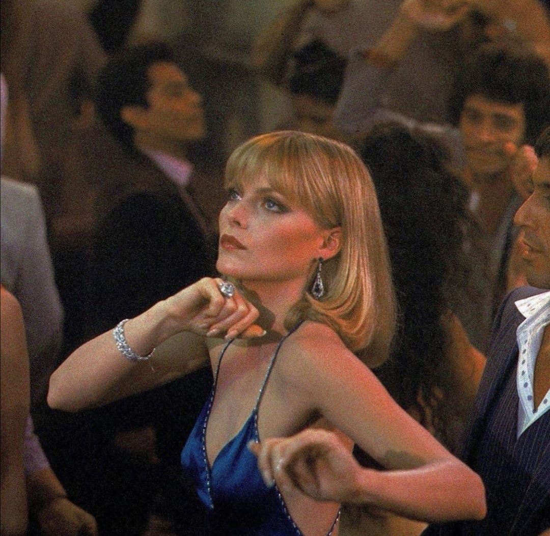 ImagenRetro's tweet photo. Michelle Pfeiffer como Elvira Hancock en Scarface, 1983. 🎬 https://t.co/R97C808kms