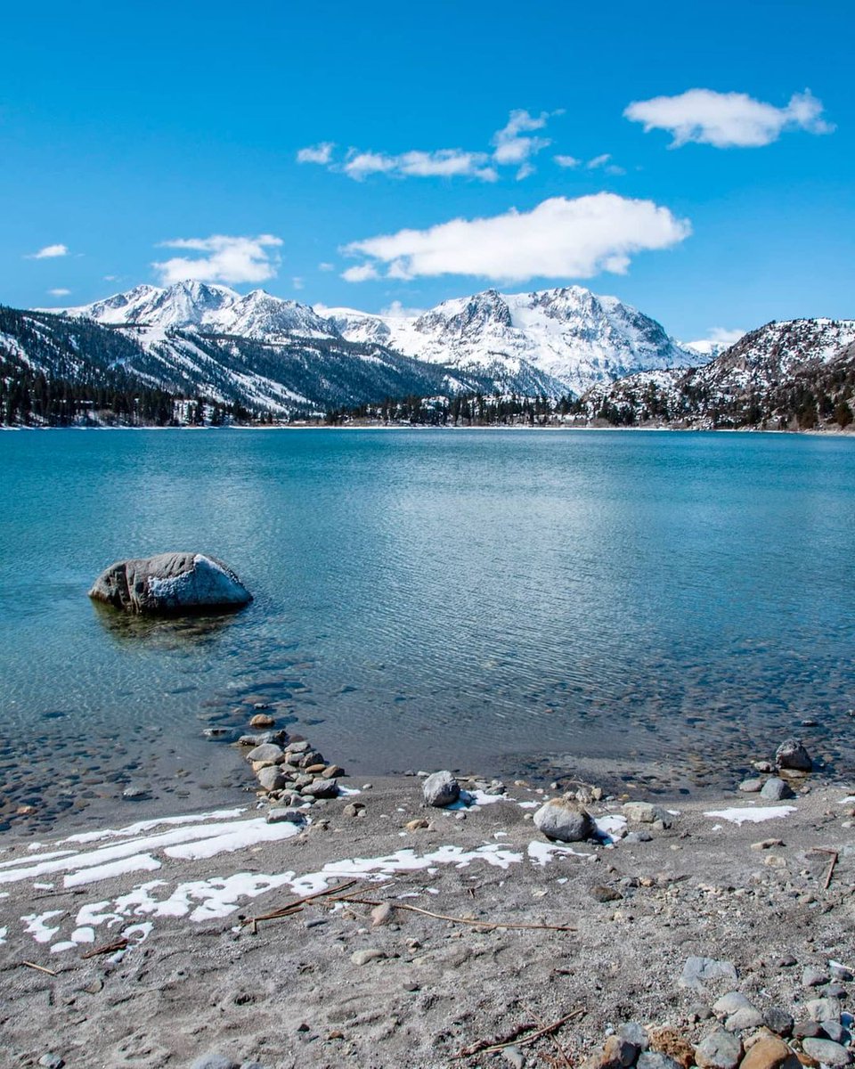 Visit California tweet media