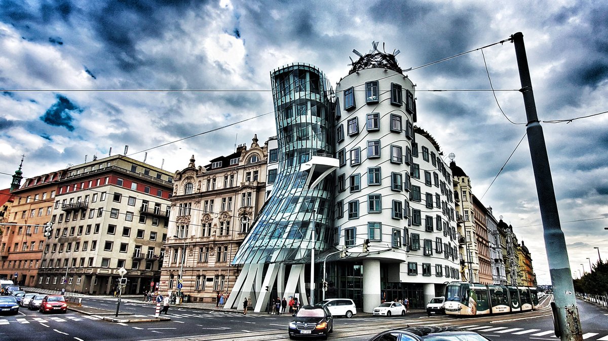 Fred & Ginger.
#prague #dancinghouse #CzechRepublic