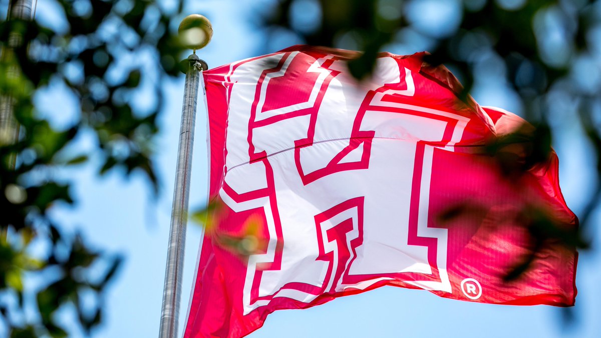UHCOE's tweet photo. Who's wearing Cougar red? Post your pics and #PaintTwitterRed! #MarchMadness #GoCoogs https://t.co/879UxyZaD2