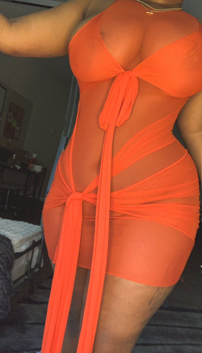 msixelaa_'s tweet photo. It’s the Orange for me https://t.co/SR5iR4WhJi