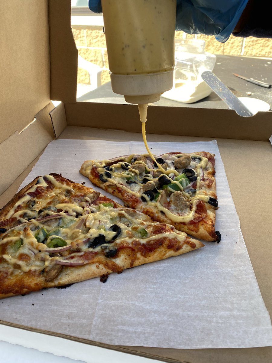 SliceofFlint's tweet photo. Gotta experience it to understand!! #SliceofFlint #QualityPizza https://t.co/r3EyurD4yg