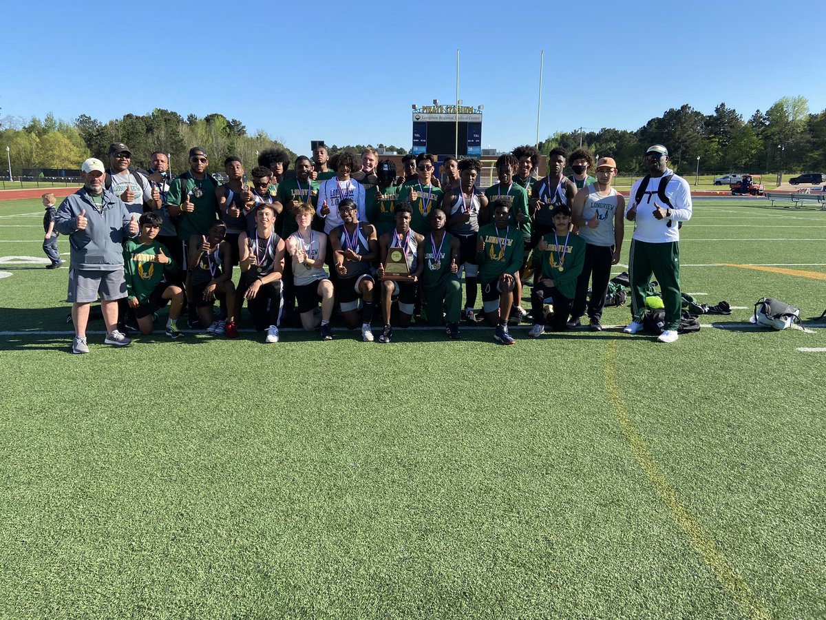 CoachWritt's tweet photo. Congrats to our JV boys track team on winning the district championship! #LoboTrack #LoboUp @coachJRankin https://t.co/BYIMA4r4Kd