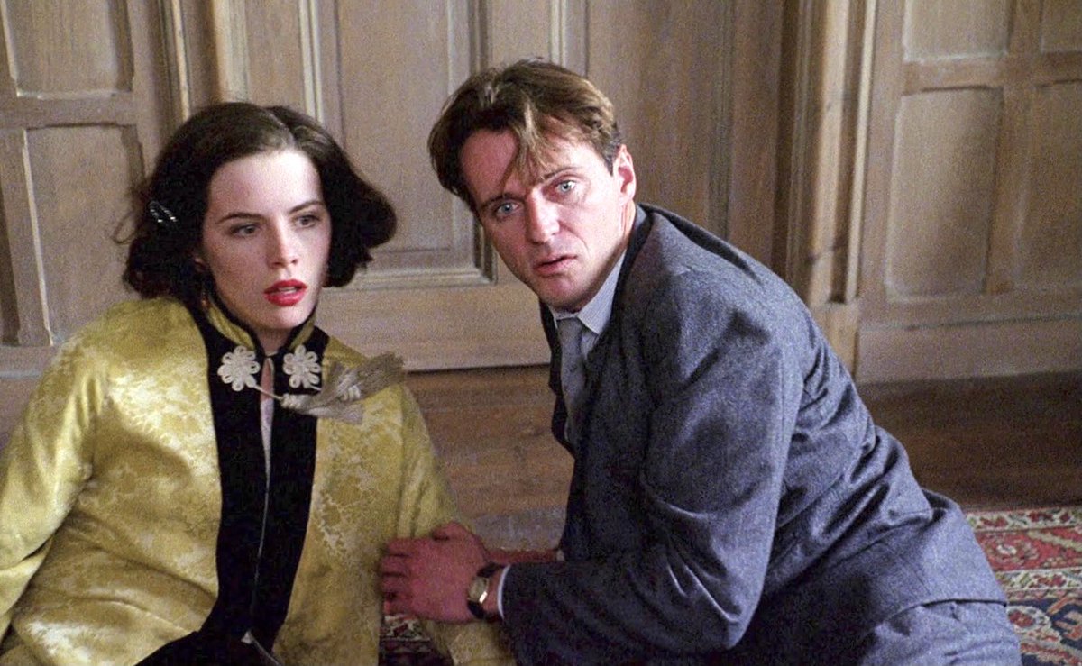 The haunting of bly manor сериал 2020. Дом призраков / ghost house 2017 субтитры. Призрака фильмы 2017 ужасы. Дом призраков фильм 2017 кадр. Дом призраков фильм 2017 кадр.