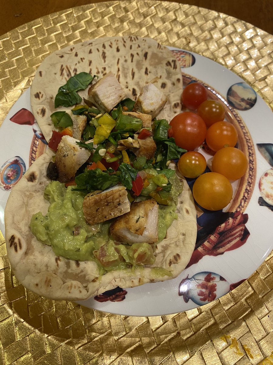 Dinner, with a side of fresh tomatoes from the middle school garden thanks to the students in Garden Explorations! <a href="/vhopekennedy/">Hope Kennedy 🌎</a> <a href="/NBMIDDLE/">NBPS MIDDLE SCHOOL</a>