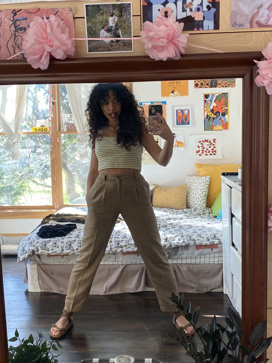ge0farze's tweet photo. my two mirrors got me https://t.co/FfmBpfxLNt