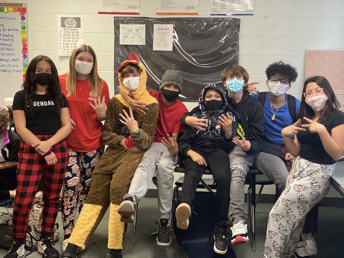 Carmella_Samler's tweet photo. Dunnellon Middle AVID Spirit Week Day 1: Work Hard, Dream Big! DMS students were doing both today while being comfy in their Pajamas. @DMSTIGERTWEETS @CRenfroe4EDU #MCPS_AVID #WeAreAVID https://t.co/ns14t64M3T