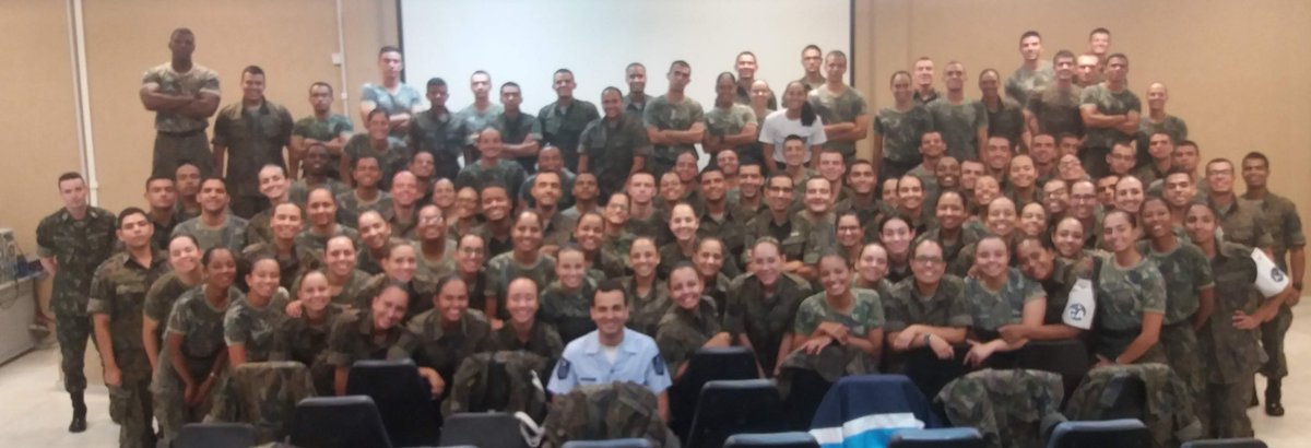 afillipos's tweet photo. Dois anos se passaram. Qnta coisa mudou. Lembranças q me dão forças pra continuar 💪🏻❤️ #AirTrafficControl #ATCo #Especialistas #AreaControlCenter https://t.co/vIDipDB5J4