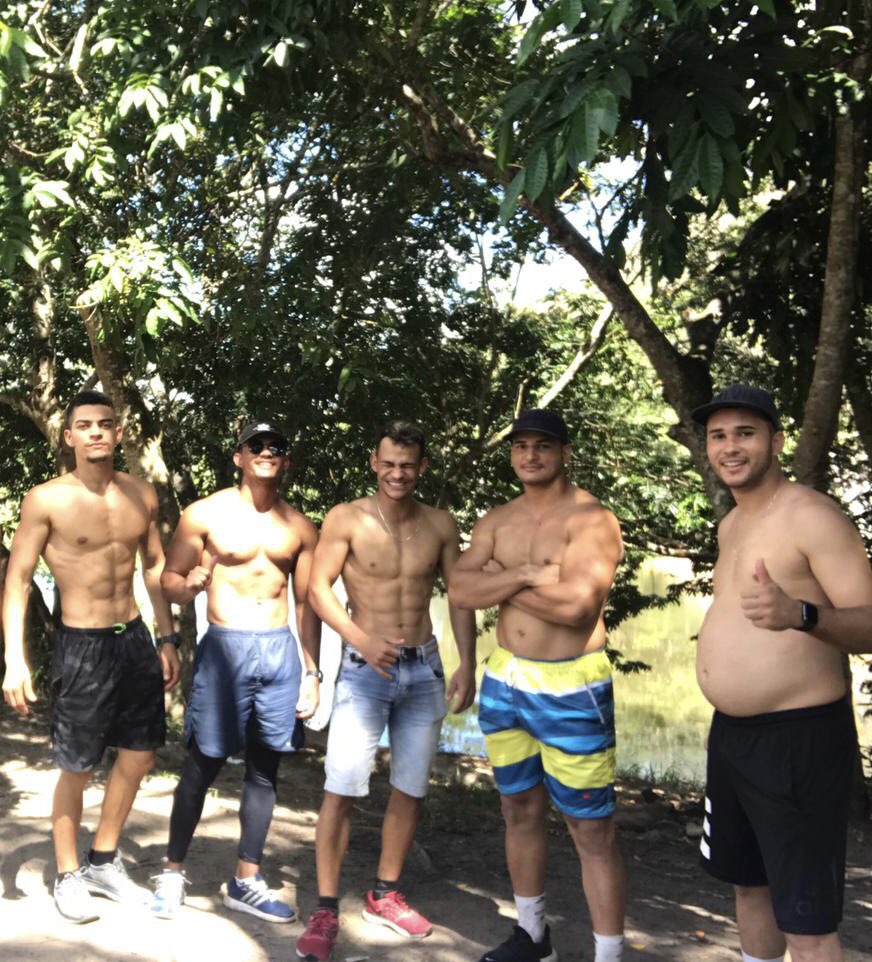 erick_memes's tweet photo. Quem é você na vida?
Os bodybuilding// Cachaceiro https://t.co/S0u0QYq1Wl