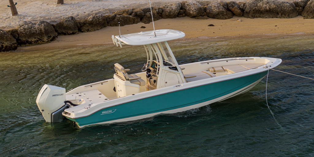 Boston_Whaler's tweet photo. Adventure-ready and comfort-minded, the 250 Dauntless has all the amenities for all-day fun. Check it out at https://t.co/W5zlEx8EdB. #whalermodelmonday https://t.co/ywhHZ7p7ra