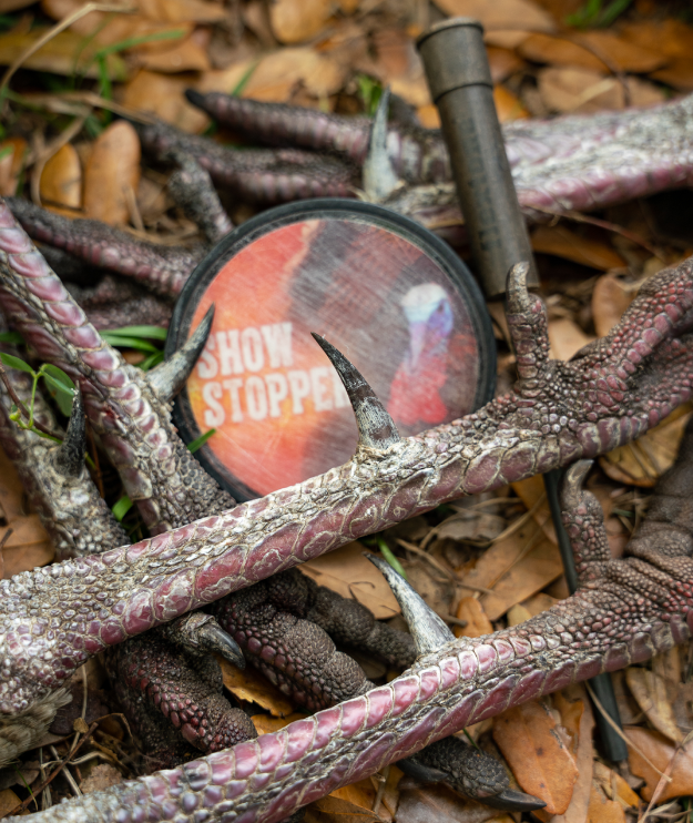A highly effective locating call, the Show Stopper's super-responsive glass surface instantly transitions from loud to soft calling with a perfectly balanced magnum wood striker. #Flextone #FlextoneGameCalls #FlextoneTurkeyCalls