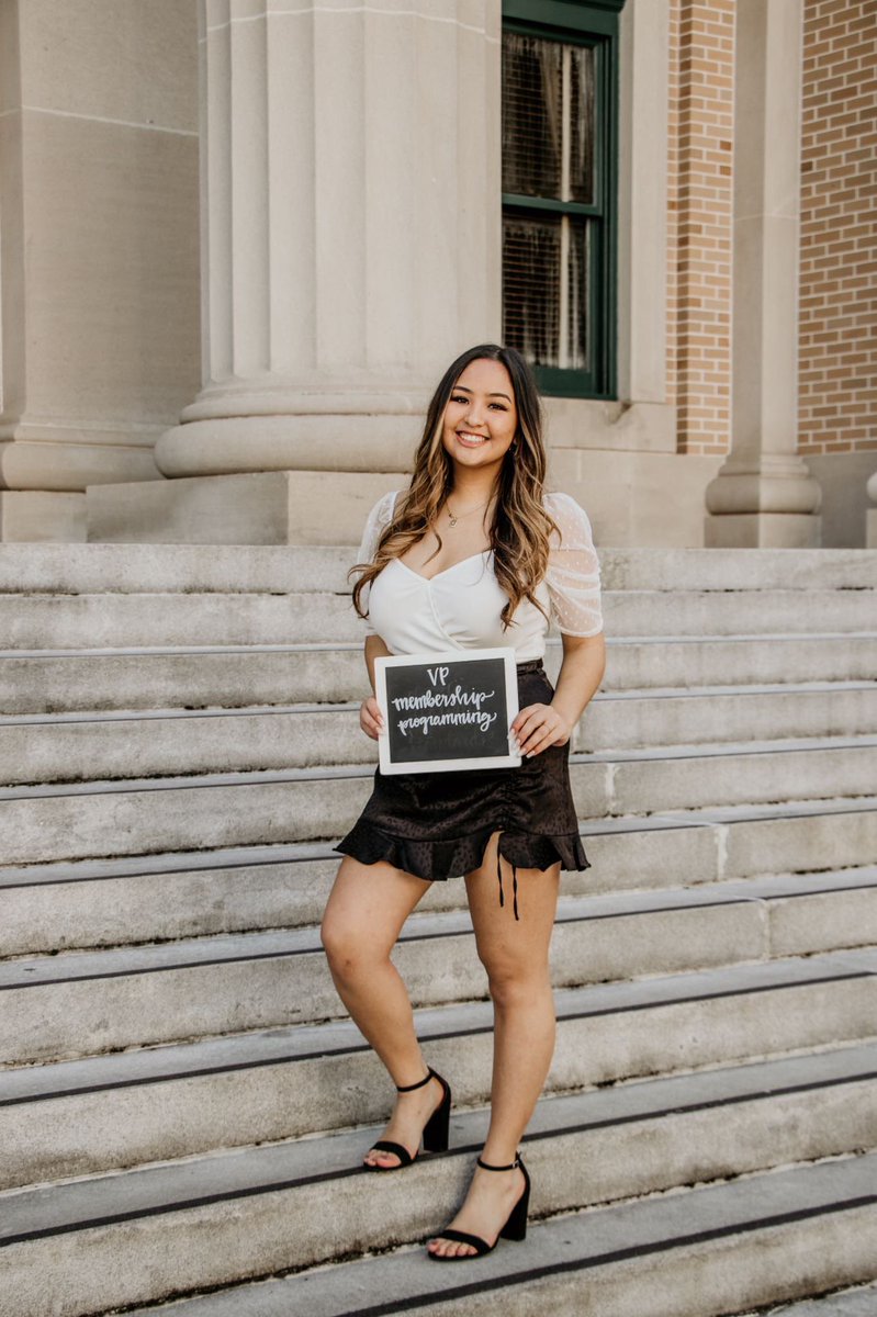 FGCU Alpha Chi Omega tweet media