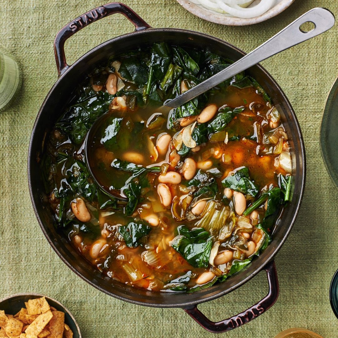 itsbeansforlife's tweet photo. Spring has sprung and this bright and hearty spring chili with greens from @bonappetit is sure to shake the winter blues! Tip – it is even better as leftovers!
https://t.co/eFUapB1BzW
#BeansForLife #EatMoreBeans #WeGrowBeans #FieldToPlate #21DaysOfBeans #HalfCupHabit https://t.co/ZoS4QU7i54