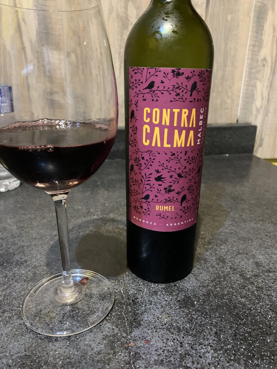 Ahogaré mis penas en este vino delicioso que acabo de descubrir gracias a <a href="/NazarWinery/">Nazar_winery</a>