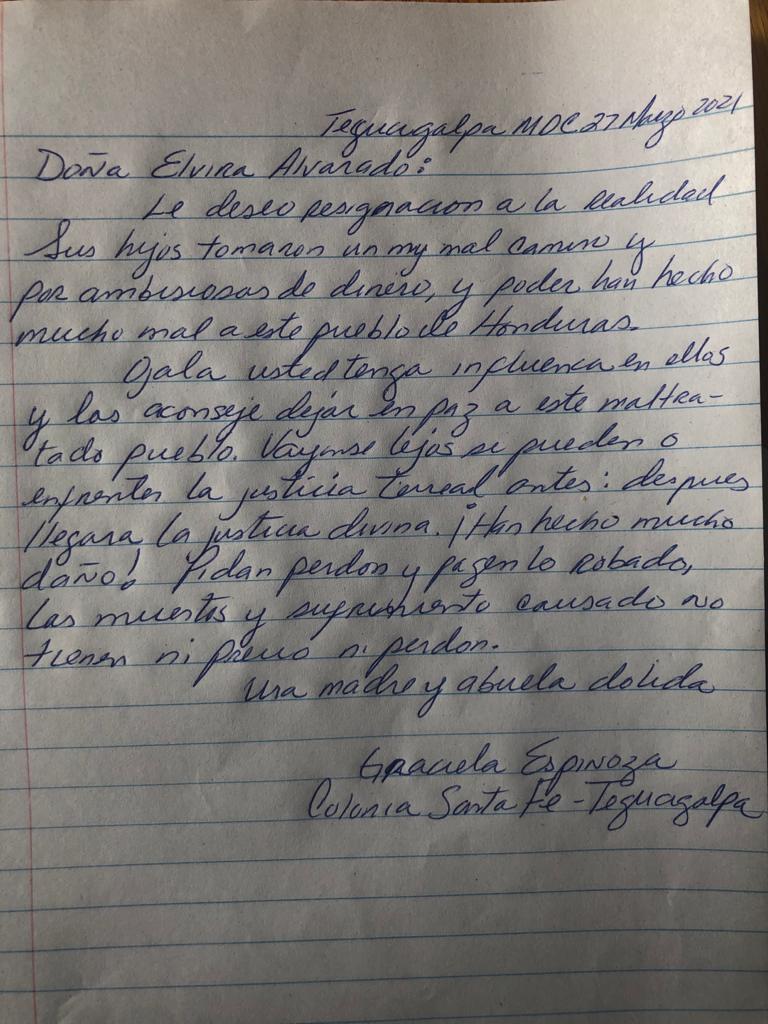 100masMujeres's tweet photo. 100+mujeres ha recibido cartas dirigidas a doña Elvira que hemos decidido seguir publicando en nuestra página oficial.  Muchas mujeres hondureñas que han confiado en nuestro movimiento, nos han expresado de su puño y letra.
#100mujeresporHonduras #somos100mujeresymademilrazones https://t.co/8THlRctSsp