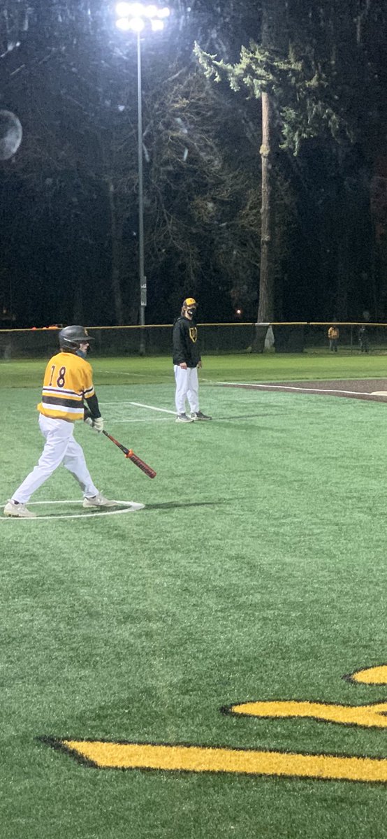 Greg Roberts tweet media