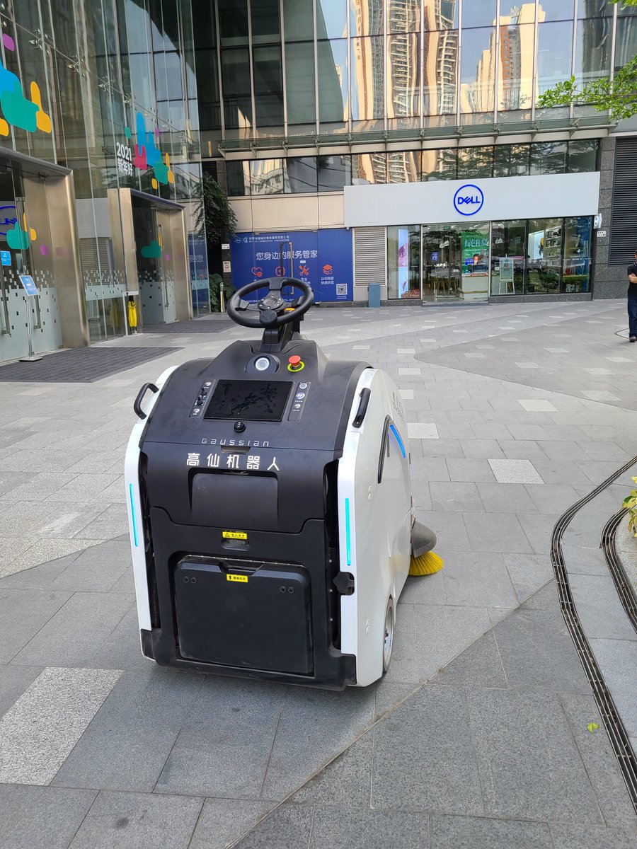 usb_camera's tweet photo. Robotics to clean the floors, it walks, it speaks, it senses and it sees

#robotics #ai #artificialintelligence #ADAS #computervision #Depthsensing #robot #machinelearning #deeplearning https://t.co/sbVXRriRUs