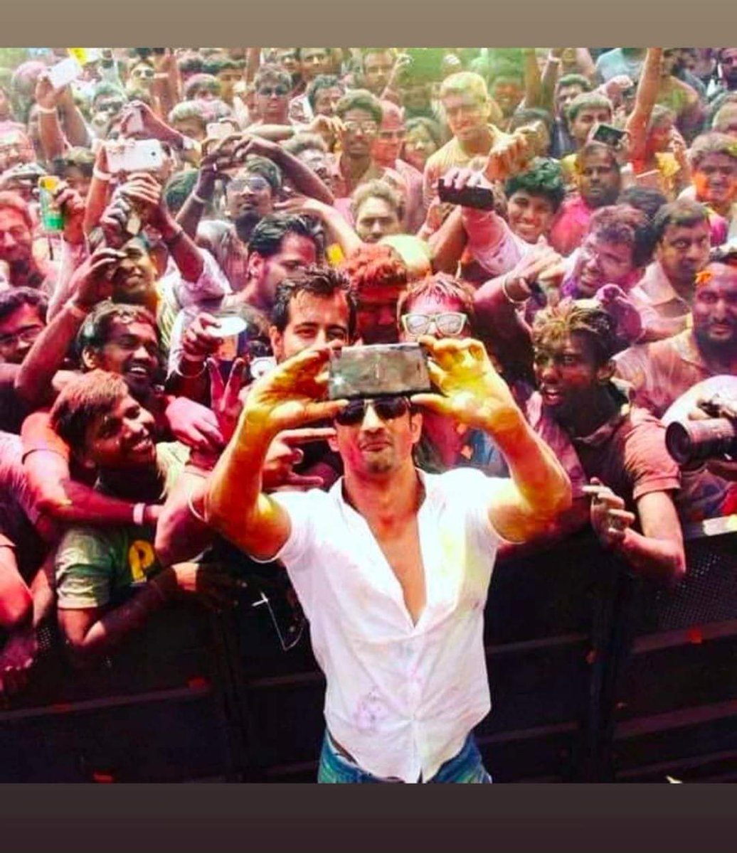 shahnazkapri's tweet image. #ExpediteSSRJustice
#cbiknowsssrculprits
#ProbeSSRDigitalData
#JusticeForDishaSalian
#justiceforoursushant️ 
He&apos;s just too far away. 
Hen we all too close to the light of this star
SSR
Minister Conspired SSR Murder