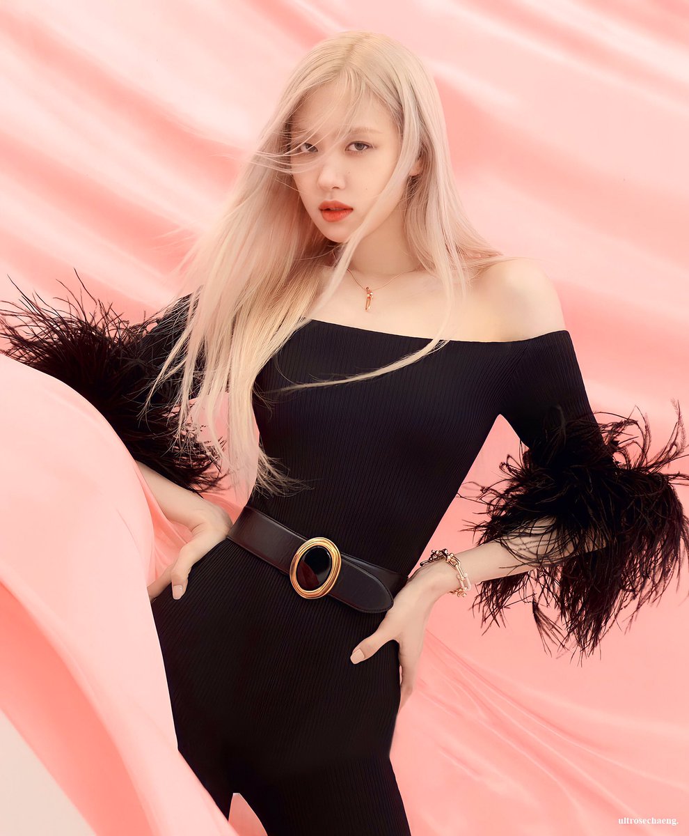 ultrosechaeng's tweet photo. ROSÉ VOGUE AUSTRALIA
[clean version]

#로제 #ROSÉ #블랙핑크 https://t.co/cRQo1dxuru